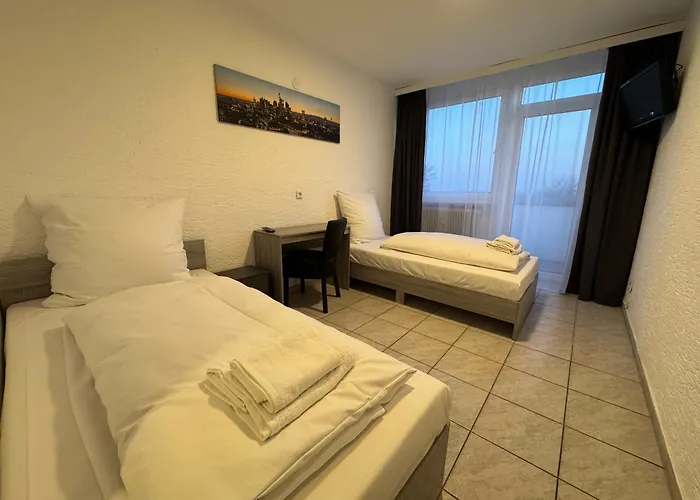 Hotel Main Taunus 2*