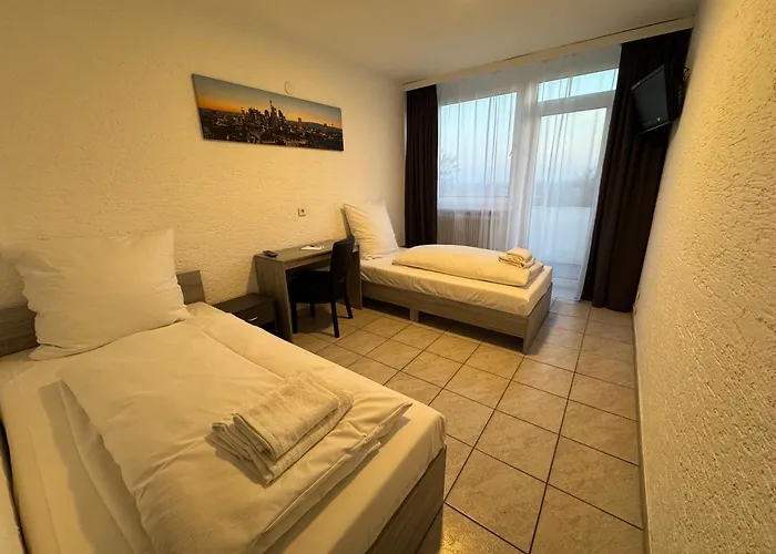 Hotel Main Taunus 2*